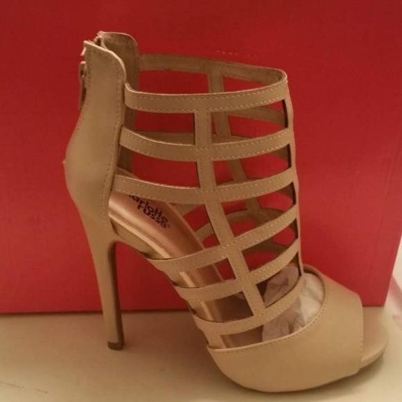 Cage heels - Picture 1 of 1